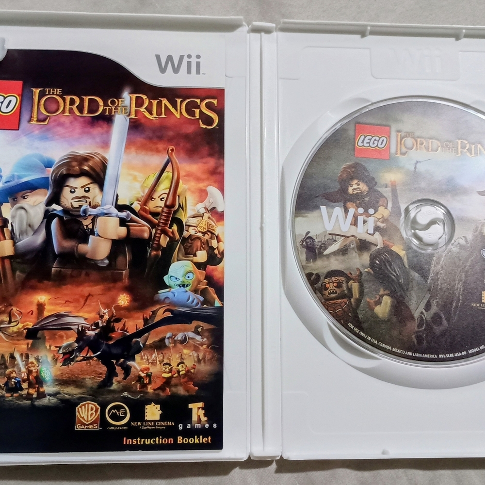 LEGO The Lord of the Rings (Nintendo Wii, 2012) Battle Adventure Frodo Gandalf - Picture 2 of 3